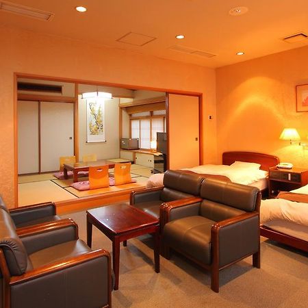 Kasugai View Hotel Fuefuki Exterior foto