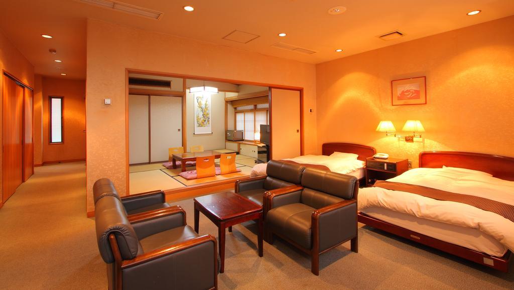 Kasugai View Hotel Fuefuki Exterior foto