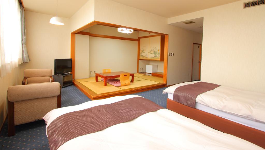 Kasugai View Hotel Fuefuki Exterior foto