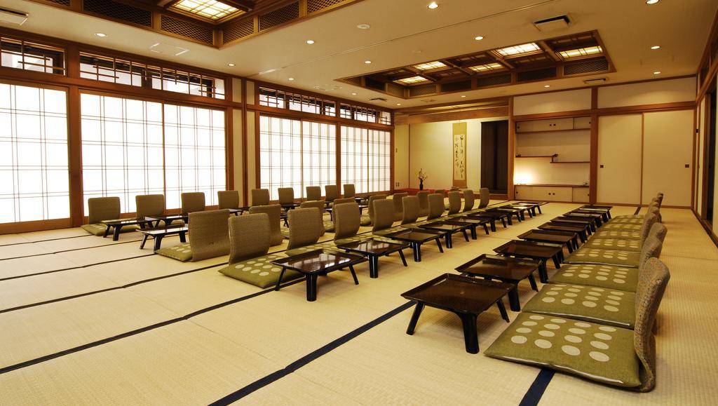 Kasugai View Hotel Fuefuki Exterior foto